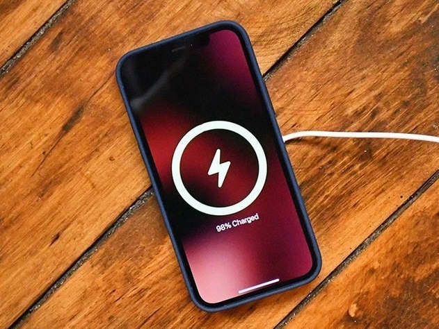 简阳苹果手机维修分享iPhone 12可以随便充电吗 